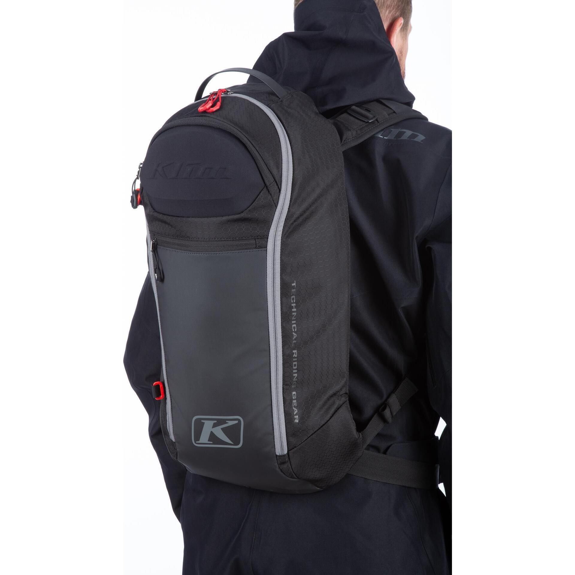 krew-16-backpack-black-castlerock-3411-000-000-019