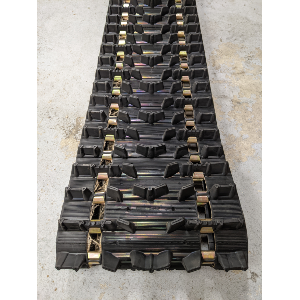 04-948-15GB | Track 2.52 pitch with 1.5 inches lugs, 48 holes 121 inches